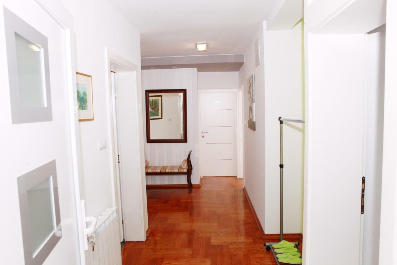 Apartmani Nova Karlovac Eksteriør billede