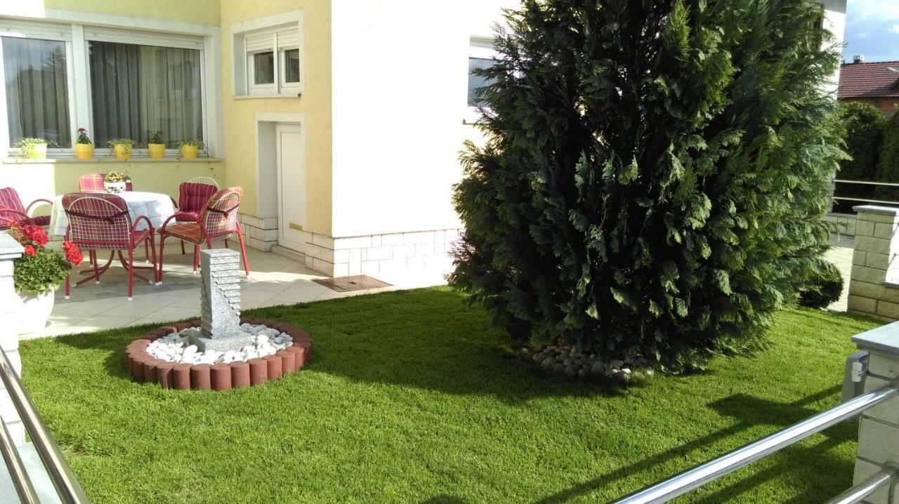 Apartmani Nova Karlovac Eksteriør billede