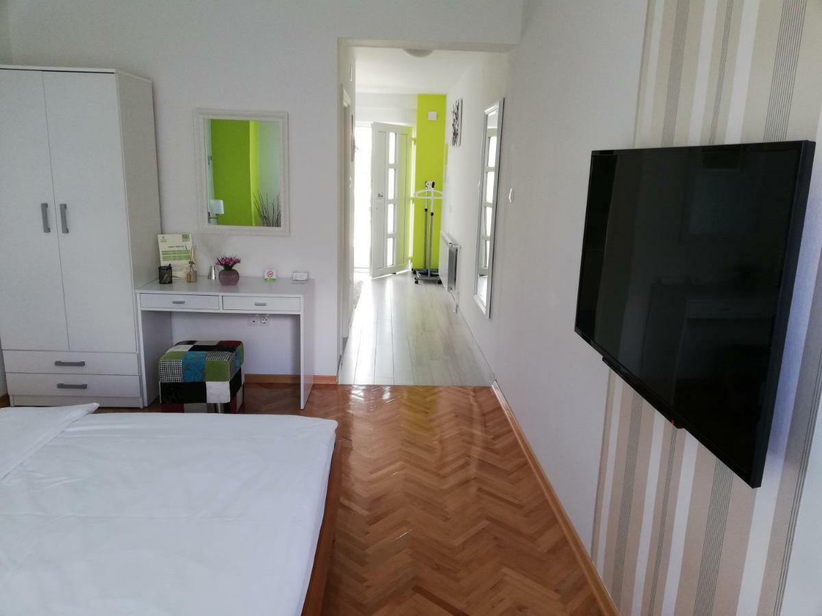 Apartmani Nova Karlovac Eksteriør billede