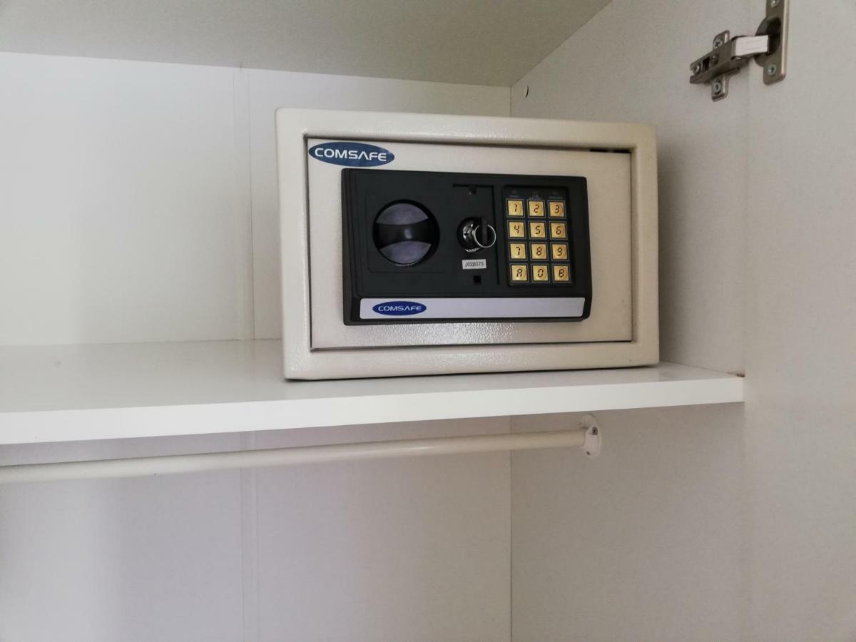 Apartmani Nova Karlovac Eksteriør billede
